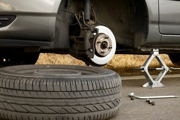 How to Change a Flat Tyre